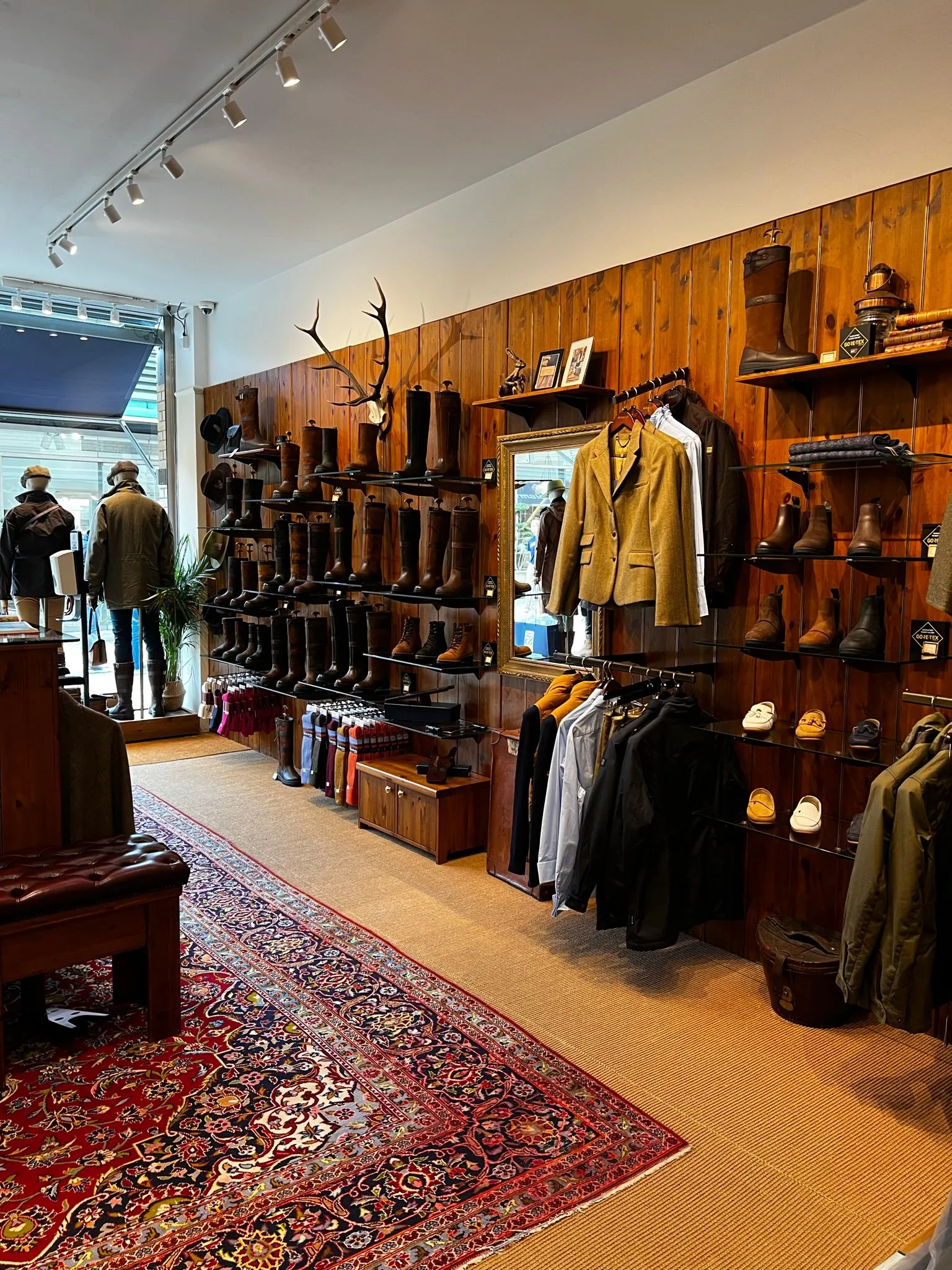 retail display installation chelmsford